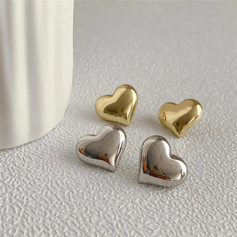 Women's Luxury Heart-Shaped Earrings – Gold Tone, Minimalist & Elegant