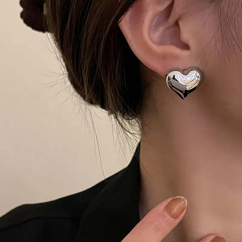 Women's Luxury Heart-Shaped Earrings – Gold Tone, Minimalist & Elegant