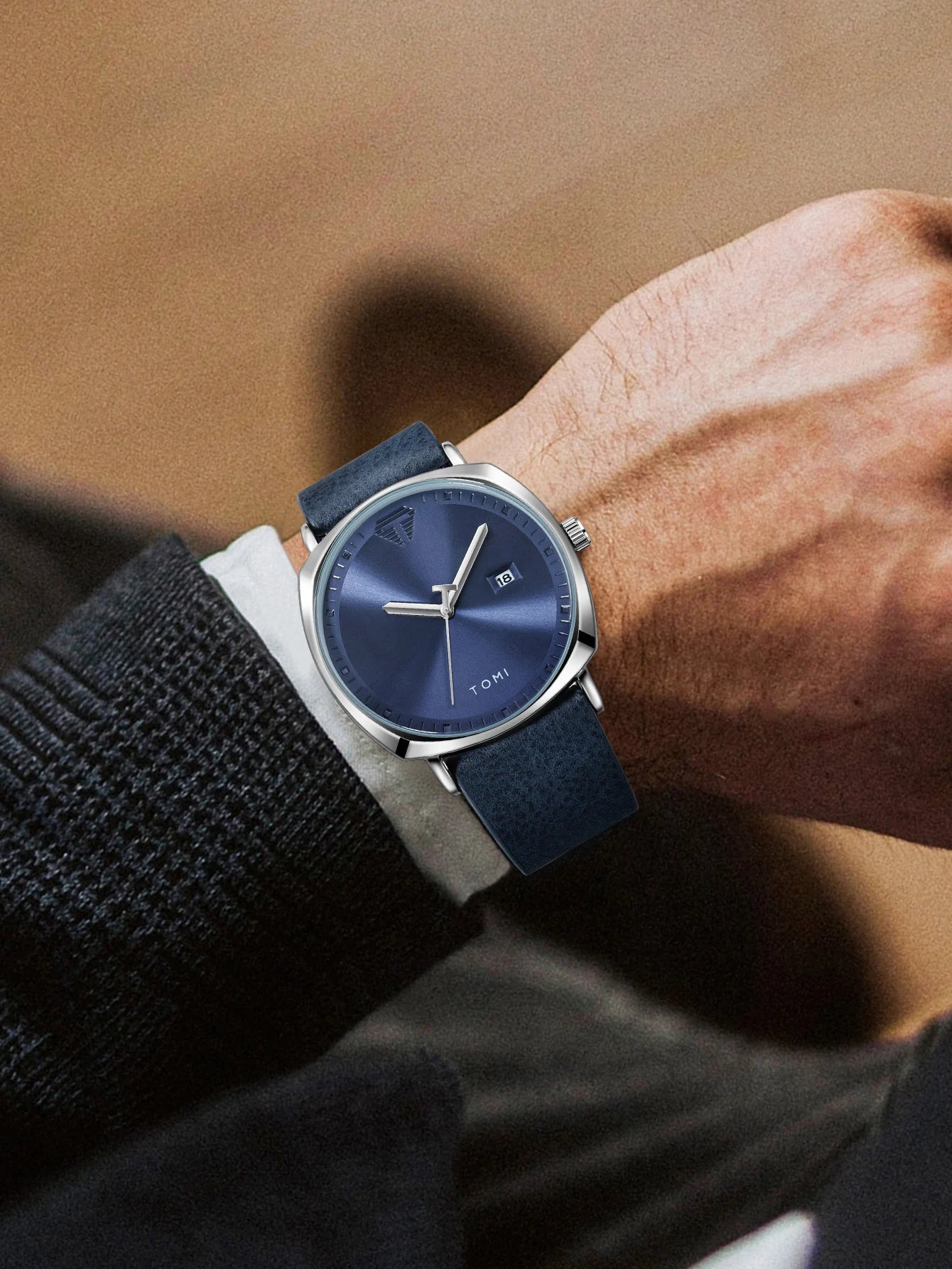 TOMI Minimalist Numberless Quartz Watch with Round Case and Brown PU Strap