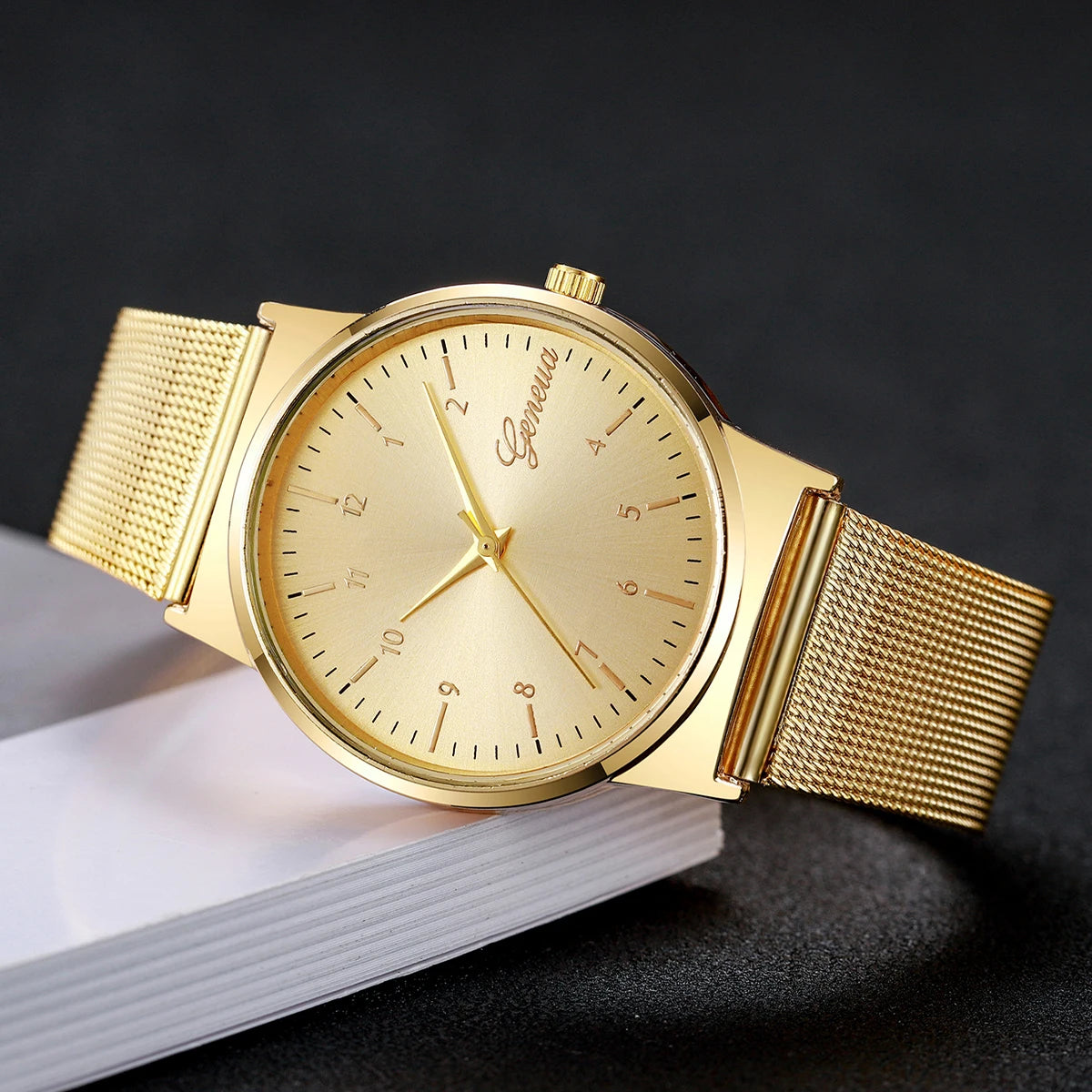 Women's Fashion Quartz Watch – Gold Mesh Band, Arabic Numerals, Elegant Style