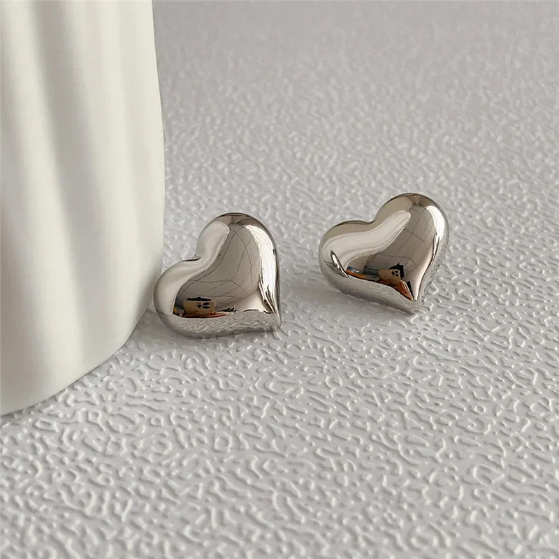 Women's Luxury Heart-Shaped Earrings – Gold Tone, Minimalist & Elegant