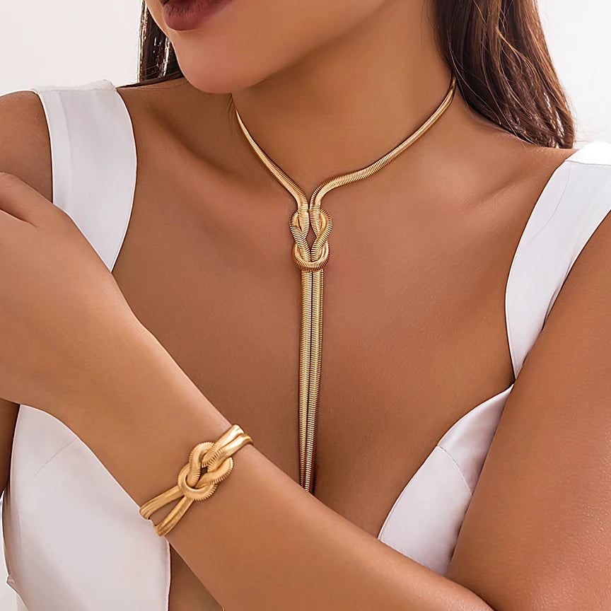 Women's Snake Chain Jewelry Set – Necklace & Bracelet, Elegant Gold Design